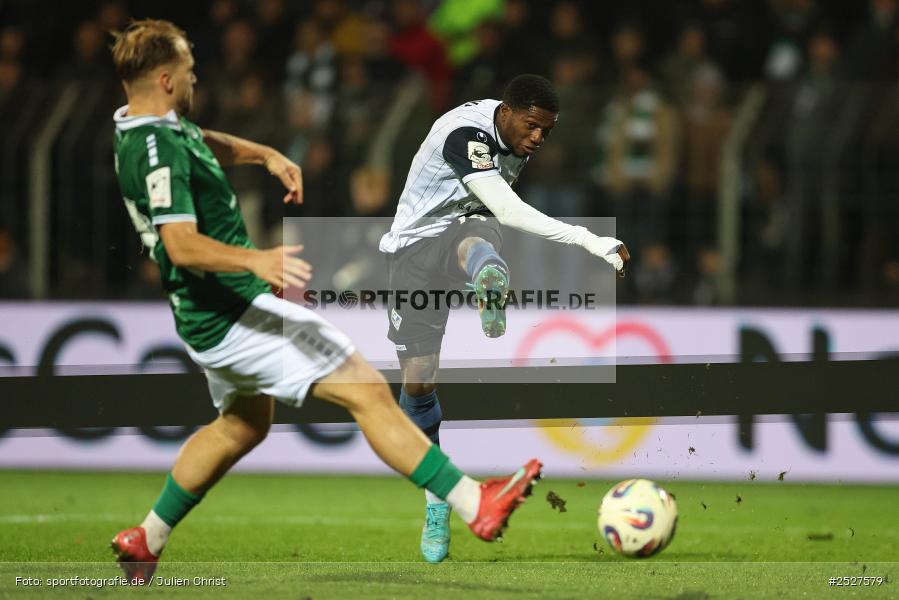 sport, action, Schweinfurt, Sachs-Stadion, SVW, SV Waldhof Mannheim, Fussball, FCS, DFB, 3. Liga, 29.11.2025, 16. Spieltag, 1. FC Schweinfurt 1905 - Bild-ID: 2527579