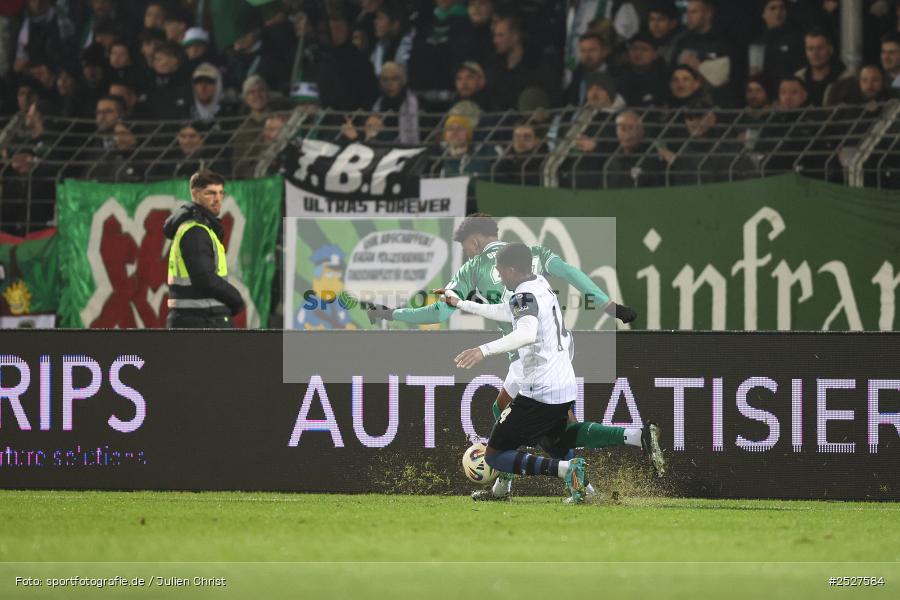 sport, action, Schweinfurt, Sachs-Stadion, SVW, SV Waldhof Mannheim, Fussball, FCS, DFB, 3. Liga, 29.11.2025, 16. Spieltag, 1. FC Schweinfurt 1905 - Bild-ID: 2527584