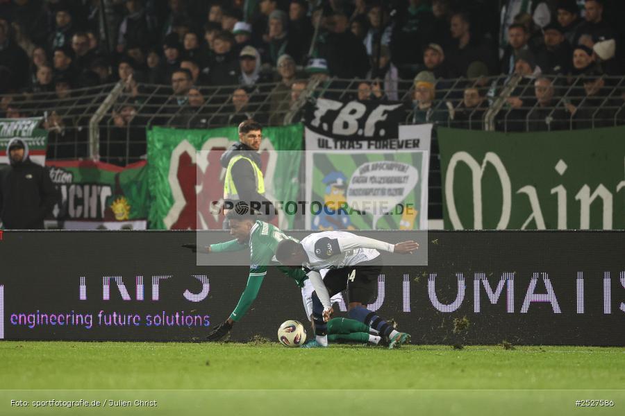 sport, action, Schweinfurt, Sachs-Stadion, SVW, SV Waldhof Mannheim, Fussball, FCS, DFB, 3. Liga, 29.11.2025, 16. Spieltag, 1. FC Schweinfurt 1905 - Bild-ID: 2527586