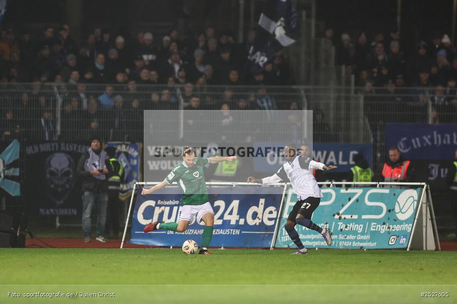 sport, action, Schweinfurt, Sachs-Stadion, SVW, SV Waldhof Mannheim, Fussball, FCS, DFB, 3. Liga, 29.11.2025, 16. Spieltag, 1. FC Schweinfurt 1905 - Bild-ID: 2527605