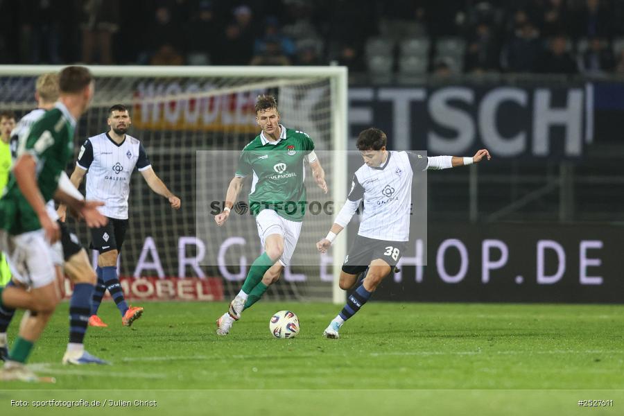 sport, action, Schweinfurt, Sachs-Stadion, SVW, SV Waldhof Mannheim, Fussball, FCS, DFB, 3. Liga, 29.11.2025, 16. Spieltag, 1. FC Schweinfurt 1905 - Bild-ID: 2527611