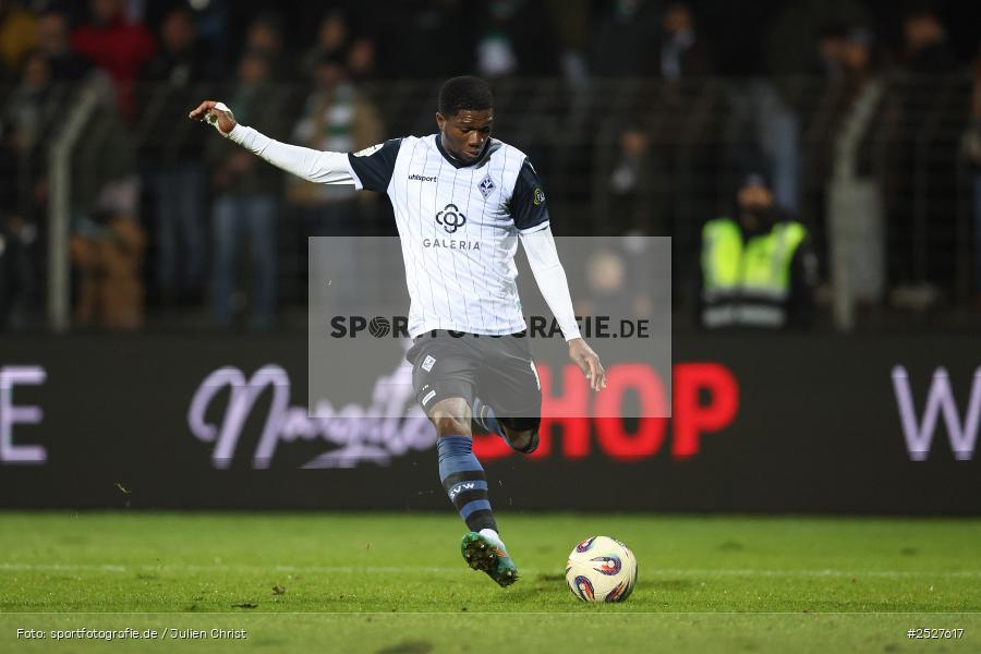 sport, action, Schweinfurt, Sachs-Stadion, SVW, SV Waldhof Mannheim, Fussball, FCS, DFB, 3. Liga, 29.11.2025, 16. Spieltag, 1. FC Schweinfurt 1905 - Bild-ID: 2527617