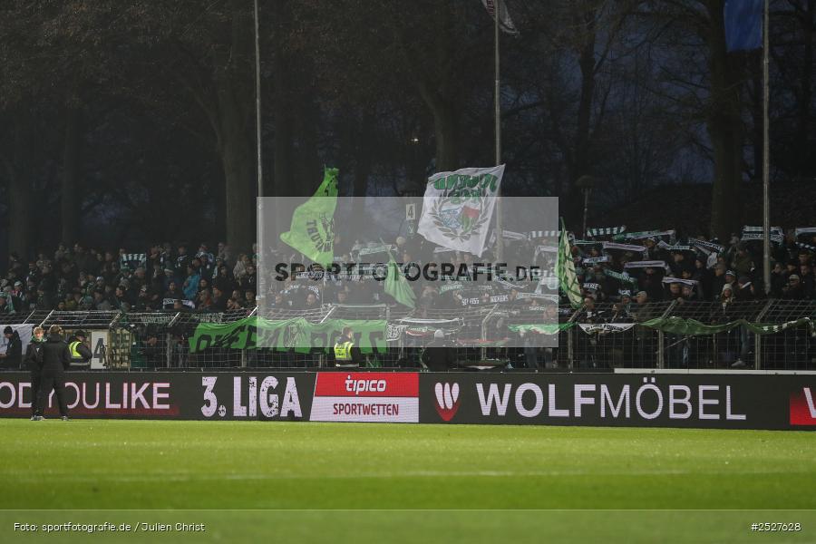 sport, action, Schweinfurt, Sachs-Stadion, SVW, SV Waldhof Mannheim, Fussball, FCS, DFB, 3. Liga, 29.11.2025, 16. Spieltag, 1. FC Schweinfurt 1905 - Bild-ID: 2527628