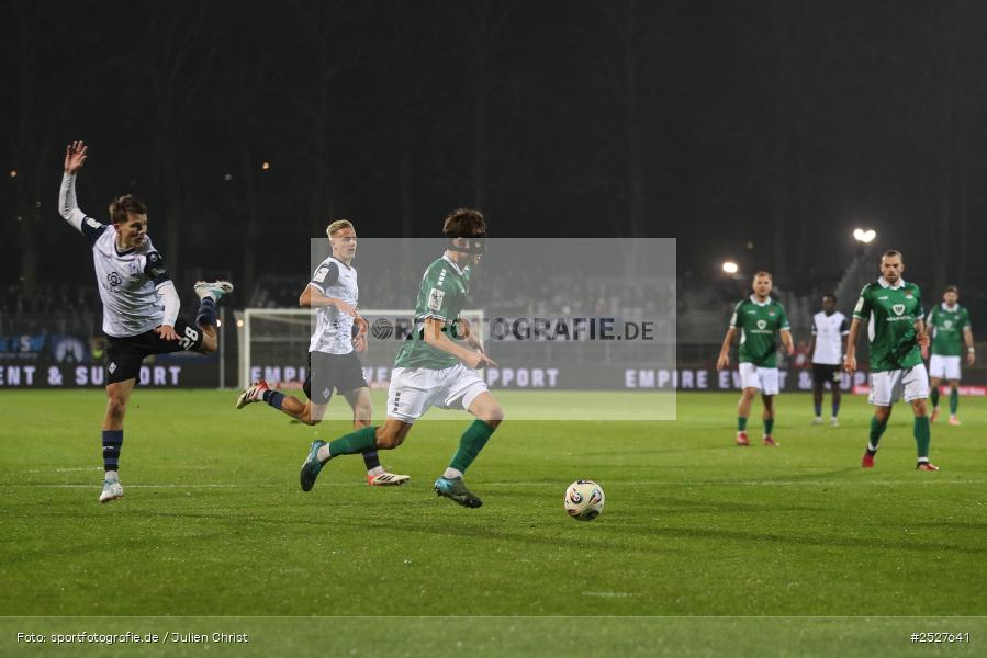 sport, action, Schweinfurt, Sachs-Stadion, SVW, SV Waldhof Mannheim, Fussball, FCS, DFB, 3. Liga, 29.11.2025, 16. Spieltag, 1. FC Schweinfurt 1905 - Bild-ID: 2527641