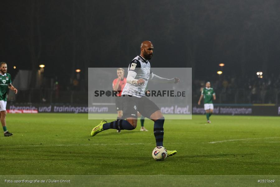 sport, action, Schweinfurt, Sachs-Stadion, SVW, SV Waldhof Mannheim, Fussball, FCS, DFB, 3. Liga, 29.11.2025, 16. Spieltag, 1. FC Schweinfurt 1905 - Bild-ID: 2527669