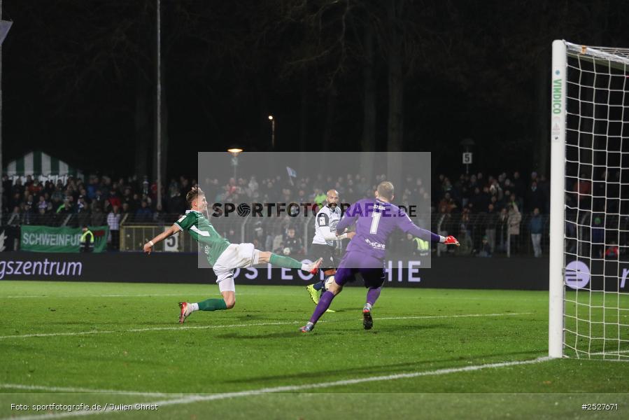 sport, action, Schweinfurt, Sachs-Stadion, SVW, SV Waldhof Mannheim, Fussball, FCS, DFB, 3. Liga, 29.11.2025, 16. Spieltag, 1. FC Schweinfurt 1905 - Bild-ID: 2527671