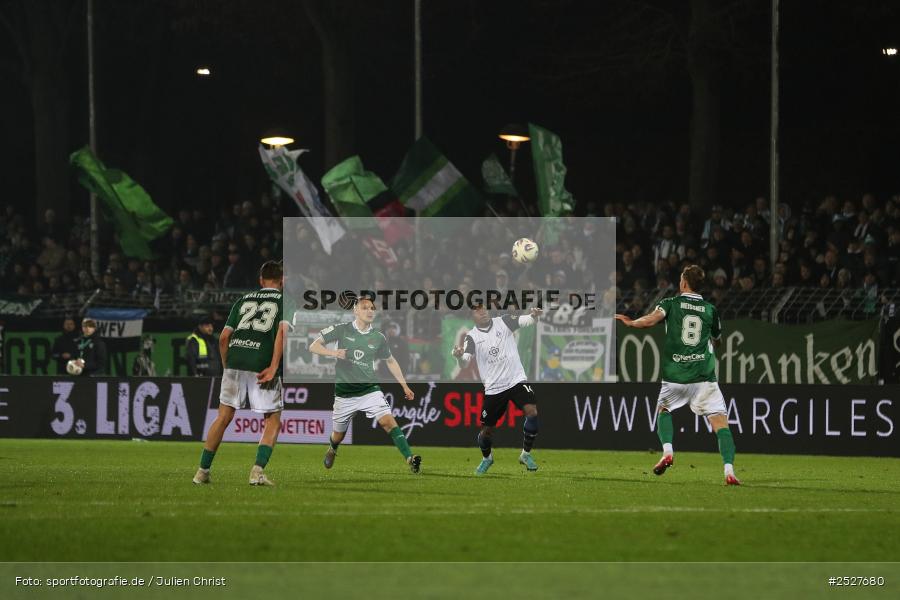 sport, action, Schweinfurt, Sachs-Stadion, SVW, SV Waldhof Mannheim, Fussball, FCS, DFB, 3. Liga, 29.11.2025, 16. Spieltag, 1. FC Schweinfurt 1905 - Bild-ID: 2527680