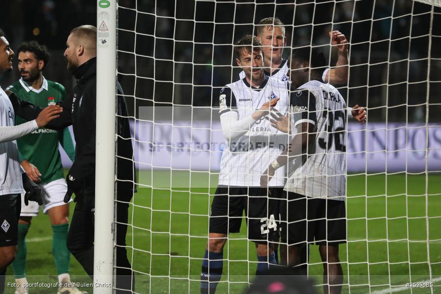 sport, action, Schweinfurt, Sachs-Stadion, SVW, SV Waldhof Mannheim, Fussball, FCS, DFB, 3. Liga, 29.11.2025, 16. Spieltag, 1. FC Schweinfurt 1905 - Bild-ID: 2527685