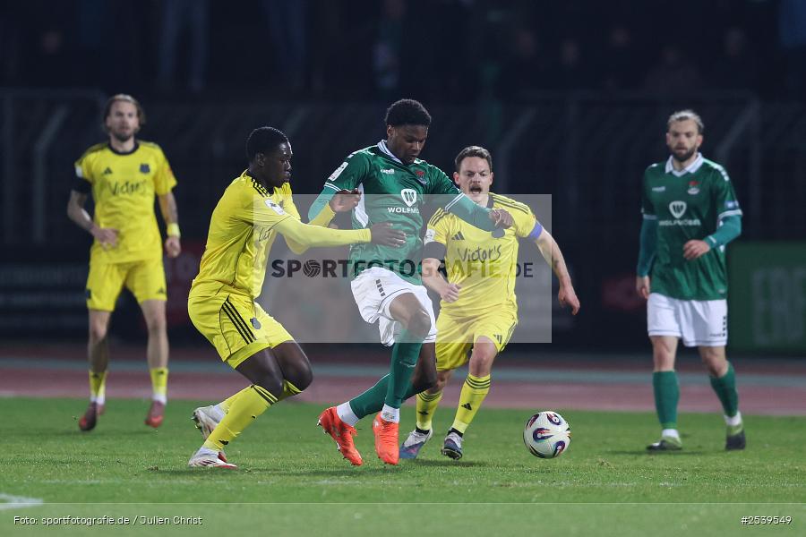Sachs-Stadion, Schweinfurt, 01.03.2026, sport, DFB, Fussball, 26. Spieltag, 3. Liga, 1. FC Saarbrücken, 1. FC Schweinfurt 1905 - Bild-ID: 2539549
