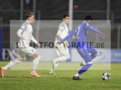 Fotos von FC Bayern Alzenau - Bahlinger SC auf sportfotografie.de