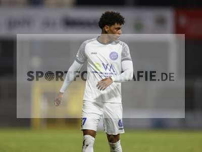 Fotos von FC Bayern Alzenau - Bahlinger SC auf sportfotografie.de