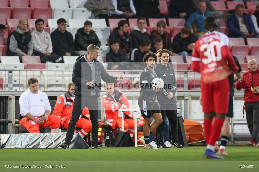 sport, Würzburg, SV Wacker Burghausen, Halbfinale, Fussball, FC Würzburger Kickers, BFV-Verbandspokal, AKON Arena, 24.03.2026 - Bild-ID: 2546331