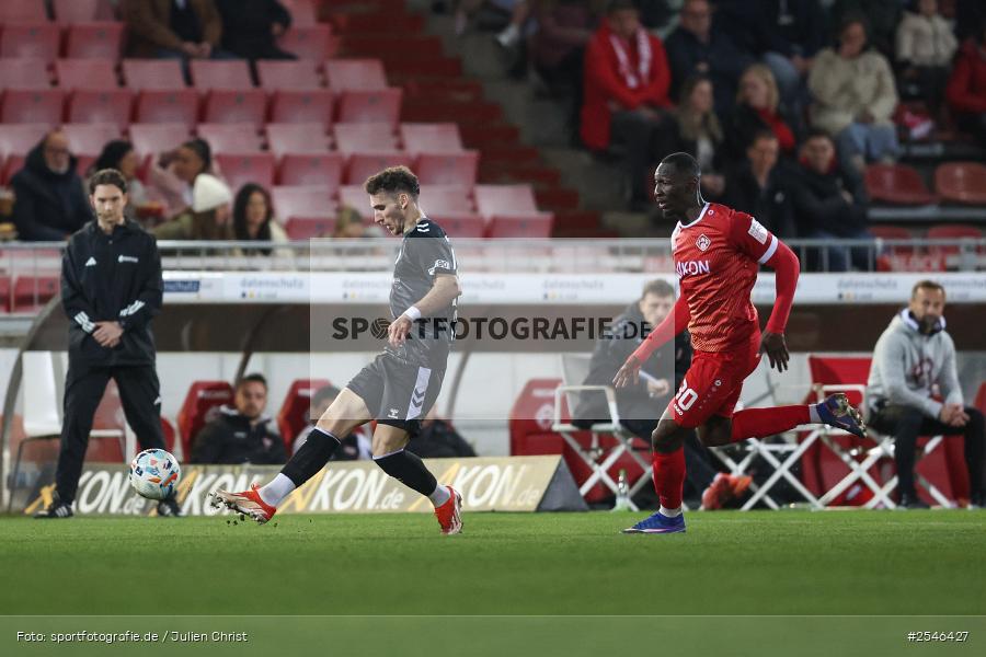 sport, Würzburg, SV Wacker Burghausen, Halbfinale, Fussball, FC Würzburger Kickers, BFV-Verbandspokal, AKON Arena, 24.03.2026 - Bild-ID: 2546427