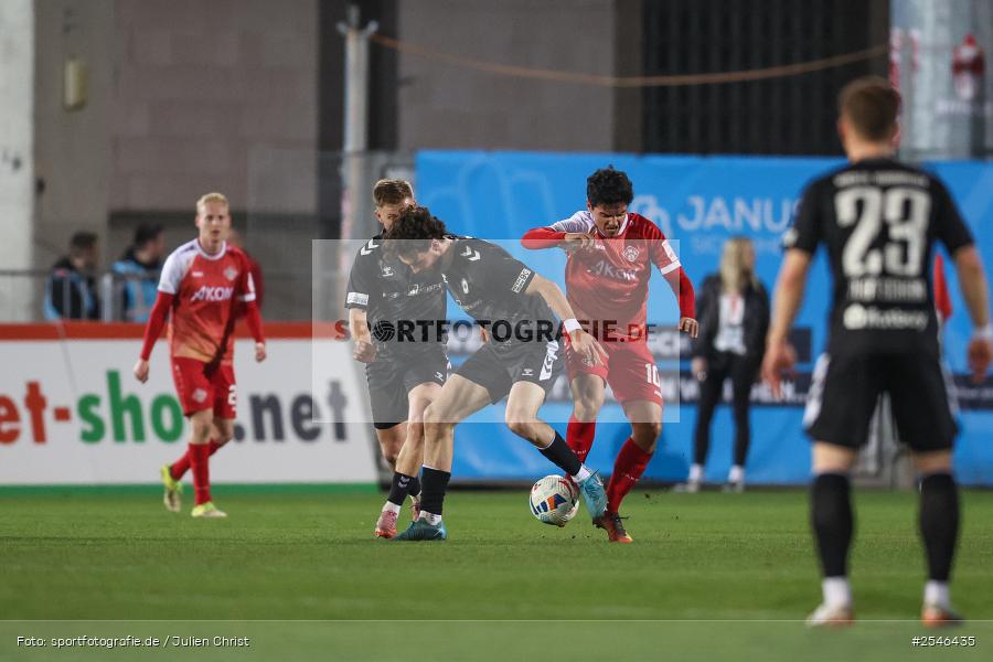 sport, Würzburg, SV Wacker Burghausen, Halbfinale, Fussball, FC Würzburger Kickers, BFV-Verbandspokal, AKON Arena, 24.03.2026 - Bild-ID: 2546435