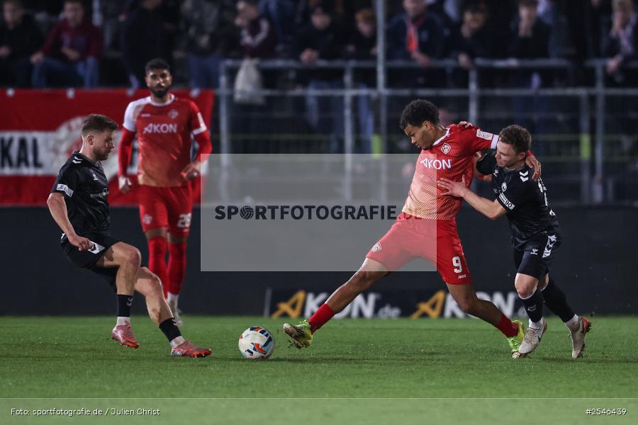 sport, Würzburg, SV Wacker Burghausen, Halbfinale, Fussball, FC Würzburger Kickers, BFV-Verbandspokal, AKON Arena, 24.03.2026 - Bild-ID: 2546439