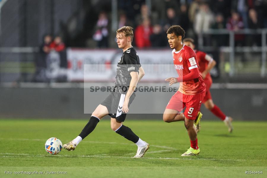 sport, Würzburg, SV Wacker Burghausen, Halbfinale, Fussball, FC Würzburger Kickers, BFV-Verbandspokal, AKON Arena, 24.03.2026 - Bild-ID: 2546454