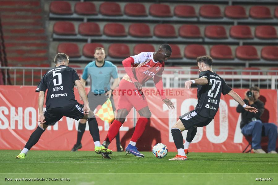sport, Würzburg, SV Wacker Burghausen, Halbfinale, Fussball, FC Würzburger Kickers, BFV-Verbandspokal, AKON Arena, 24.03.2026 - Bild-ID: 2546457