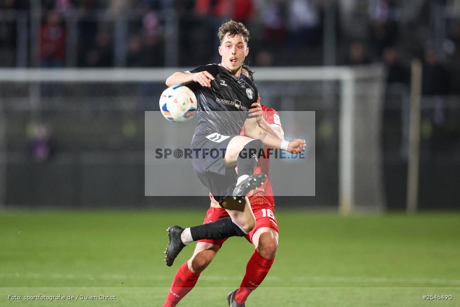 sport, Würzburg, SV Wacker Burghausen, Halbfinale, Fussball, FC Würzburger Kickers, BFV-Verbandspokal, AKON Arena, 24.03.2026 - Bild-ID: 2546490