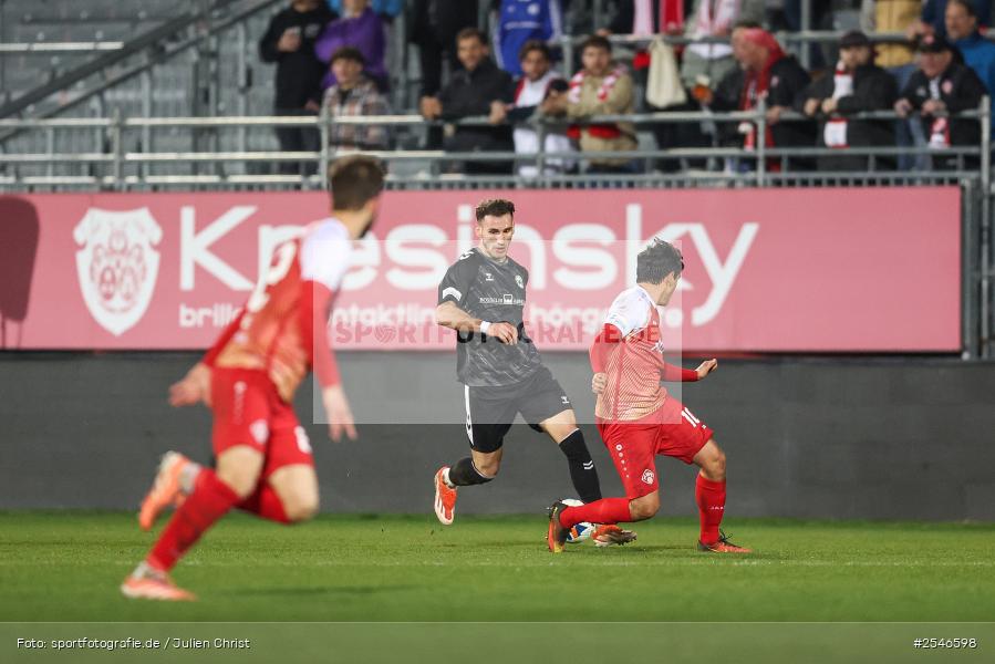 sport, Würzburg, SV Wacker Burghausen, Halbfinale, Fussball, FC Würzburger Kickers, BFV-Verbandspokal, AKON Arena, 24.03.2026 - Bild-ID: 2546598