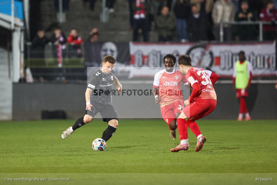 sport, Würzburg, SV Wacker Burghausen, Halbfinale, Fussball, FC Würzburger Kickers, BFV-Verbandspokal, AKON Arena, 24.03.2026 - Bild-ID: 2546610