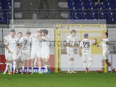 Fotos von SV Viktoria Aschaffenburg - SV Wacker Burghausen auf sportfotografie.de