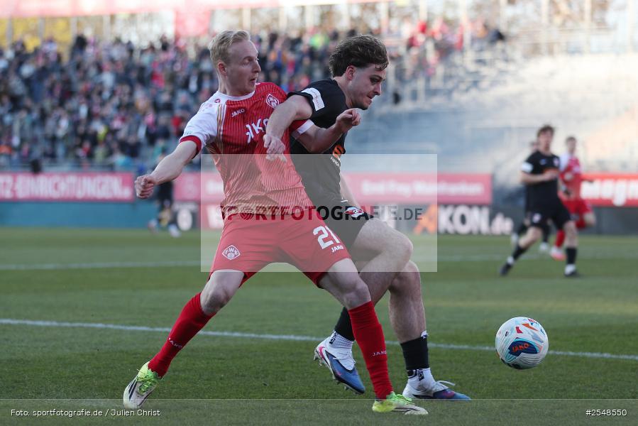 AKON-Arena, Würzburg, 02.04.2026, sport, Fussball, BFV, 26. Spieltag, Regionalliga Bayern, SpVgg Hankofen-Hailing, FC Würzburger Kickers - Bild-ID: 2548550