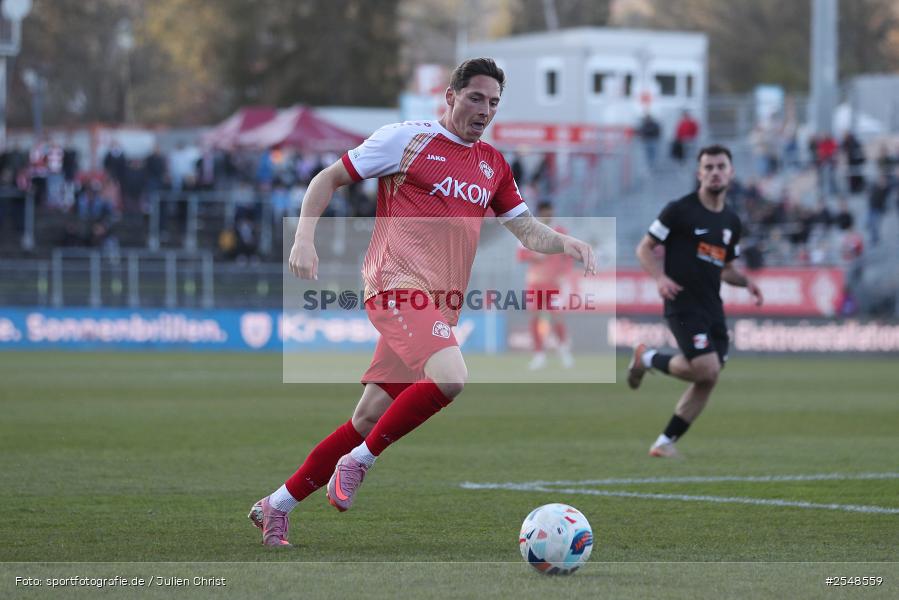 AKON-Arena, Würzburg, 02.04.2026, sport, Fussball, BFV, 26. Spieltag, Regionalliga Bayern, SpVgg Hankofen-Hailing, FC Würzburger Kickers - Bild-ID: 2548559