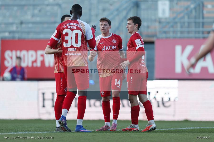 AKON-Arena, Würzburg, 02.04.2026, sport, Fussball, BFV, 26. Spieltag, Regionalliga Bayern, SpVgg Hankofen-Hailing, FC Würzburger Kickers - Bild-ID: 2548560