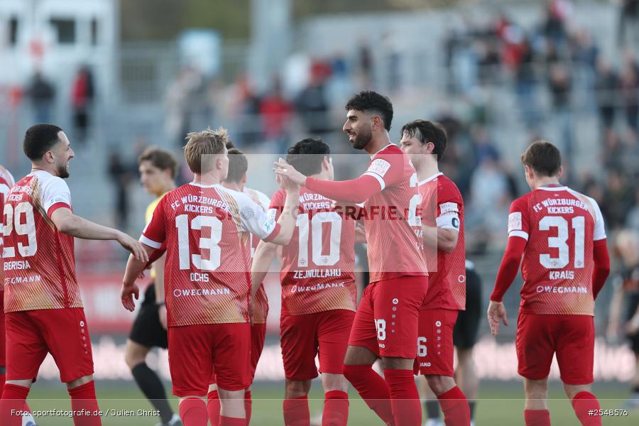 AKON-Arena, Würzburg, 02.04.2026, sport, Fussball, BFV, 26. Spieltag, Regionalliga Bayern, SpVgg Hankofen-Hailing, FC Würzburger Kickers - Bild-ID: 2548576