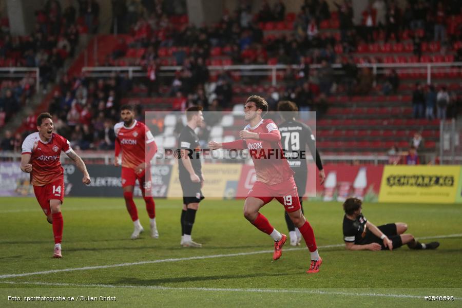 AKON-Arena, Würzburg, 02.04.2026, sport, Fussball, BFV, 26. Spieltag, Regionalliga Bayern, SpVgg Hankofen-Hailing, FC Würzburger Kickers - Bild-ID: 2548593