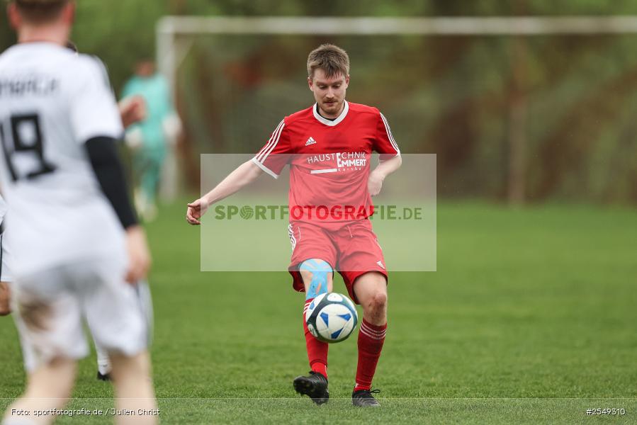 sport, Sportgelände, RV Viktoria Wombach, Kreisklasse Würzburg Gr. 3, Karsbach, Fussball, BFV, 24. Spieltag, 04.04.2026, (SG 1) FC Karsbach - Bild-ID: 2549310
