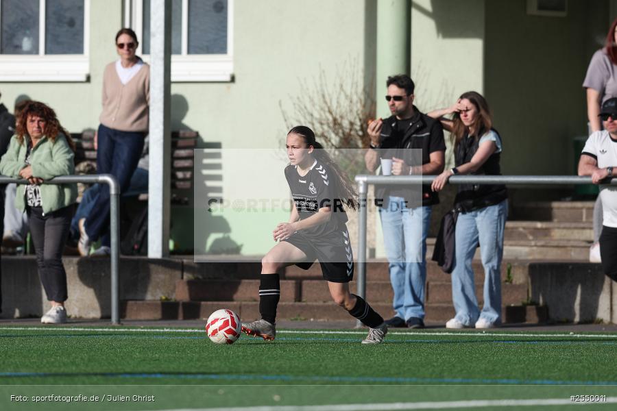 sport, Viertelfinale, Veitshöchheim, Sportgelände, SV 1928 Veitshöchheim, Hiscox Bezirkspokal Frauen, Fussball, BFV, 1. FC Schweinfurt, 06.04.2026 - Bild-ID: 2550011