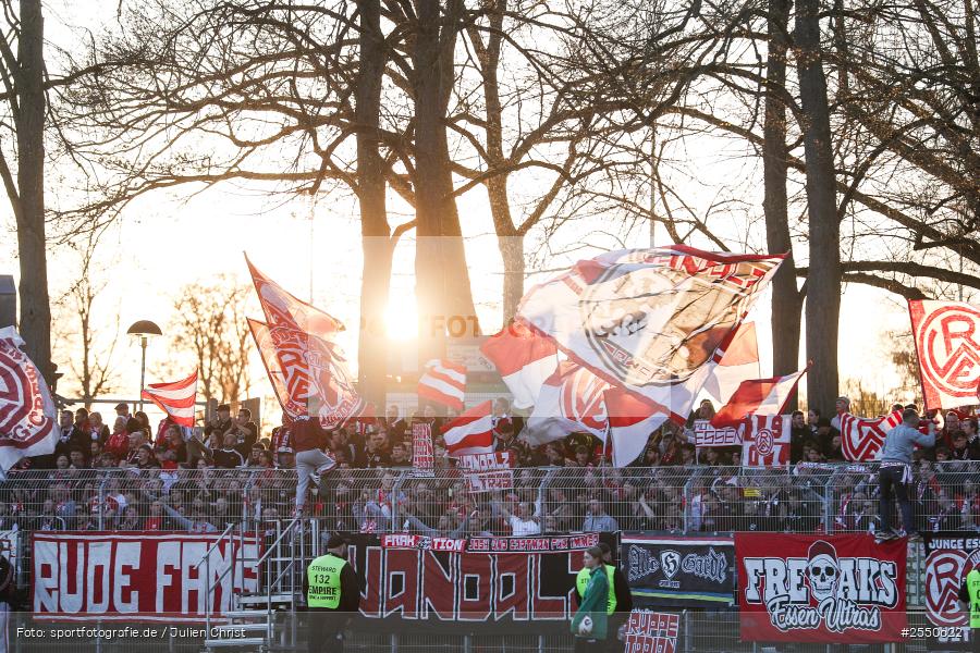 sport, Schweinfurt, Sachs-Stadion, Rot-Weiss Essen, Fussball, DFB, 32. Spieltag, 3. Liga, 1. FC Schweinfurt 1905, 07.04.2026 - Bild-ID: 2550622
