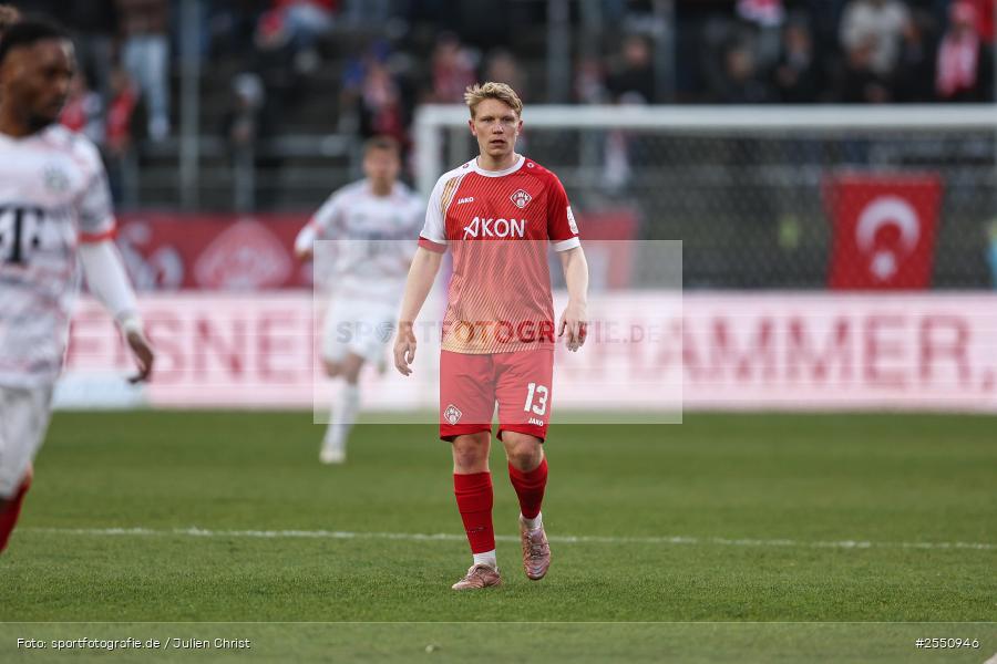 sport, Würzburg, Regionalliga Bayern, Fussball, FC Würzburger Kickers, FC Bayern München II, BFV, AKON Arena, 28. Spieltag, 10.04.2026 - Bild-ID: 2550946