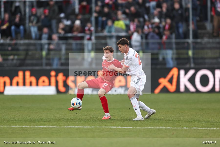 sport, Würzburg, Regionalliga Bayern, Fussball, FC Würzburger Kickers, FC Bayern München II, BFV, AKON Arena, 28. Spieltag, 10.04.2026 - Bild-ID: 2550947
