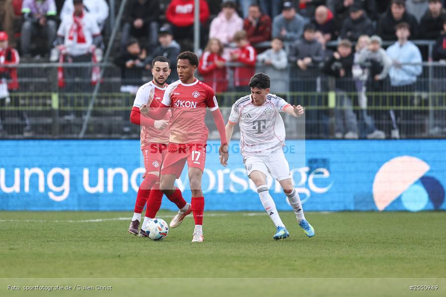 sport, Würzburg, Regionalliga Bayern, Fussball, FC Würzburger Kickers, FC Bayern München II, BFV, AKON Arena, 28. Spieltag, 10.04.2026 - Bild-ID: 2550949