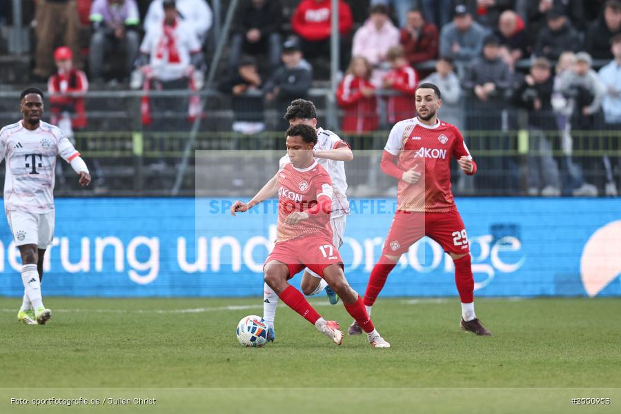 sport, Würzburg, Regionalliga Bayern, Fussball, FC Würzburger Kickers, FC Bayern München II, BFV, AKON Arena, 28. Spieltag, 10.04.2026 - Bild-ID: 2550953