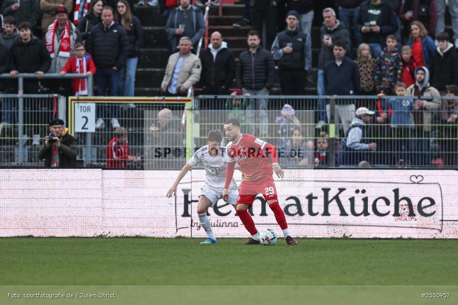 sport, Würzburg, Regionalliga Bayern, Fussball, FC Würzburger Kickers, FC Bayern München II, BFV, AKON Arena, 28. Spieltag, 10.04.2026 - Bild-ID: 2550957