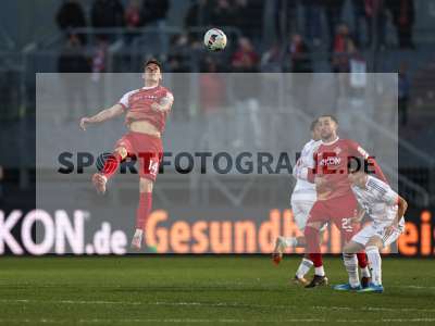 Fotos von FC Würzburger Kickers - FC Bayern München II auf sportfotografie.de