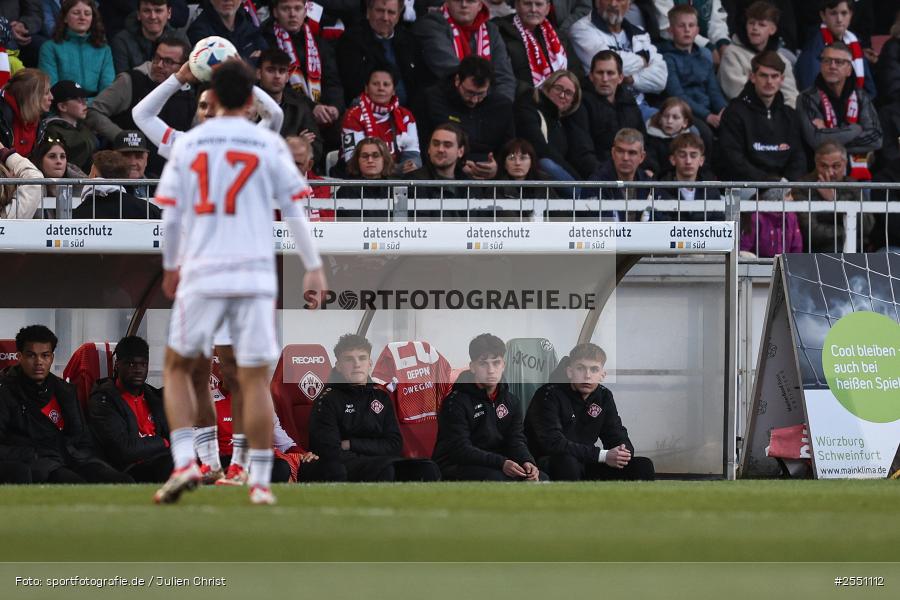 sport, Würzburg, Regionalliga Bayern, Fussball, FC Würzburger Kickers, FC Bayern München II, BFV, AKON Arena, 28. Spieltag, 10.04.2026 - Bild-ID: 2551112
