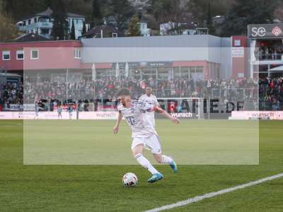 Fotos von FC Würzburger Kickers - FC Bayern München II auf sportfotografie.de
