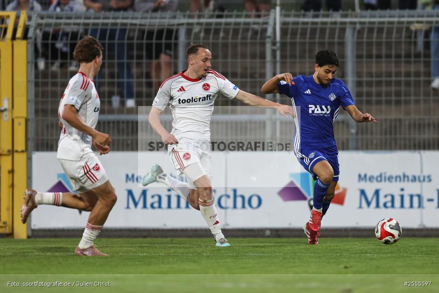 sport, Stadion am Schönbusch, SV Viktoria Aschaffenburg, Regionalliga Bayern, Fussball, BFV, Aschaffenburg, 31. Spieltag, 24.04.2026, 1. FC Nürnberg II - Bild-ID: 2555597