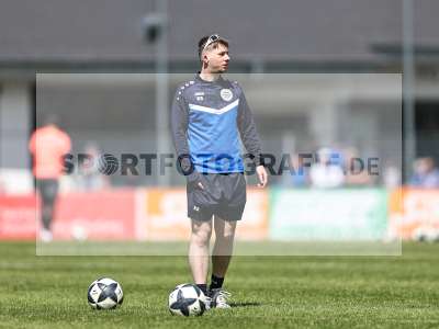 Fotos von FC Bayern Alzenau - SV Sandhausen auf sportfotografie.de