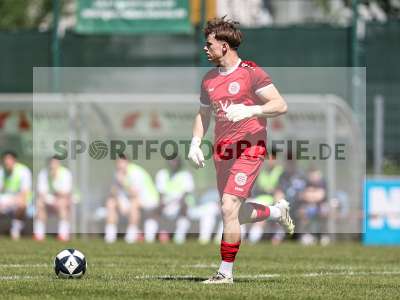 Fotos von FC Bayern Alzenau - SV Sandhausen auf sportfotografie.de