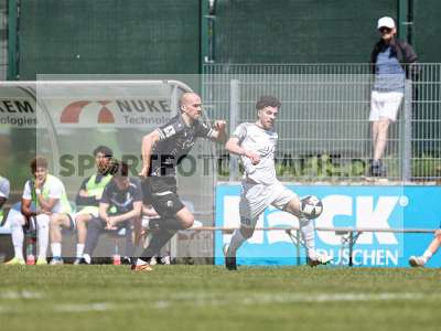 Fotos von FC Bayern Alzenau - SV Sandhausen auf sportfotografie.de
