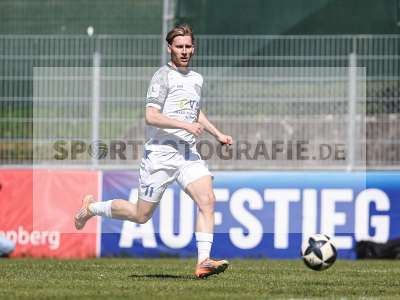 Fotos von FC Bayern Alzenau - SV Sandhausen auf sportfotografie.de