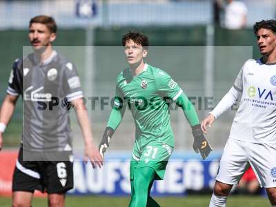 Fotos von FC Bayern Alzenau - SV Sandhausen auf sportfotografie.de