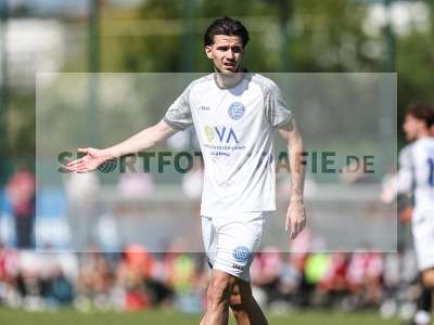 Fotos von FC Bayern Alzenau - SV Sandhausen auf sportfotografie.de