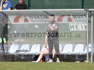 Fotos von FC Bayern Alzenau - SV Sandhausen auf sportfotografie.de