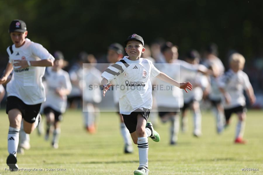 Sportgelände, Himmelstadt, 29.05.2026, sport, Fussball, Eintracht in der Region, Eintracht Frankfurt Traditionsmannschaft, TSV Himmelstadt - Bild-ID: 2559844